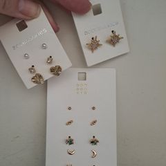 9 pairs of stud earrings