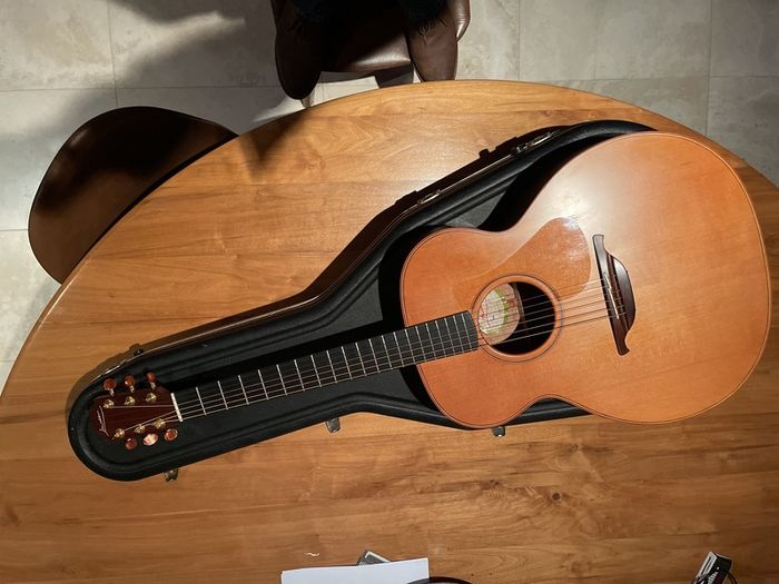 Lowden O23