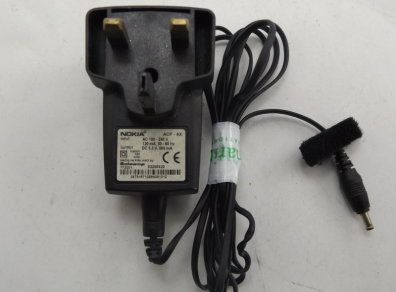 Nokia Charger ACP-8X 100-240V 120mA 50-60Hz Output 5.3V 500mA