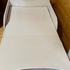 Toddler bed ,age between 2 and 4 years