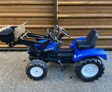 Ride on tractor digger and trailer