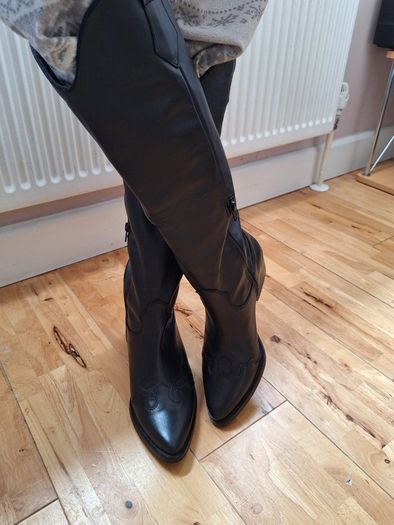 leather boots