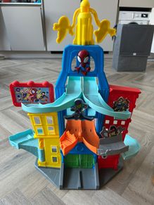 Spider-Man track