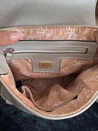 Guess  Shoulder Bag / Handbag