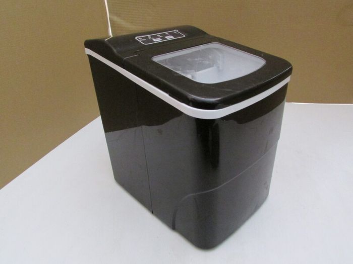 ice maker