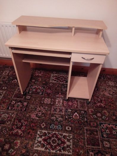 desk@chair and bred unit