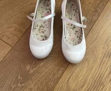 Communion shoes - perfect condition