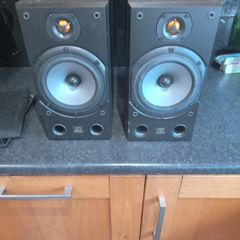 Monitor audio bronze 2 speaker