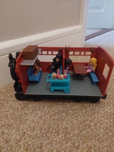 Harry Potter Train with figures