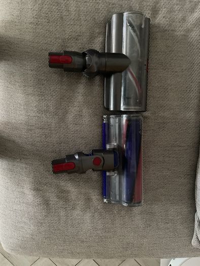 Dyson v11 absolute