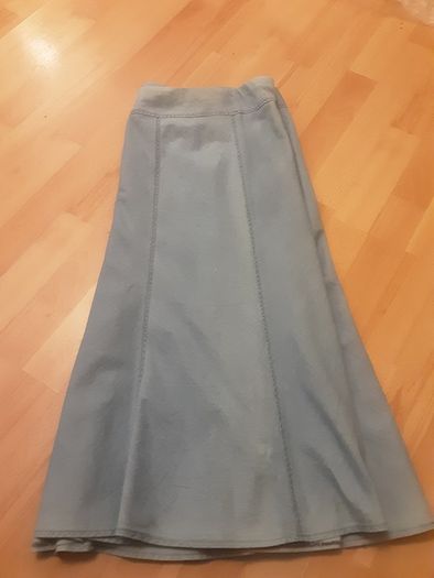 Skirt/M&S Skater Style Skirt .. Size: 22 UK .. 50 EU