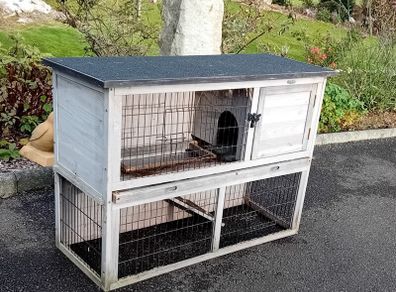 Rabbit/Guinea-Pig Hutch