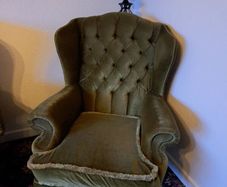 Suite if furniture