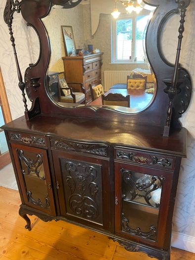 Antique / Vintage Ornate Mahogany Sideboard Display Cabinet with Mirror Back