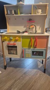 toy kitchen