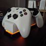 2 Xbox One controllers with charging station Image 9