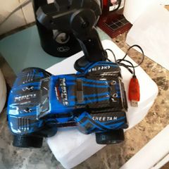2 x remote control car's both upto 40km/h,