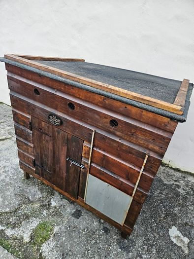 Hen coop