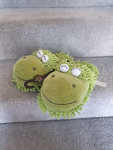slippers