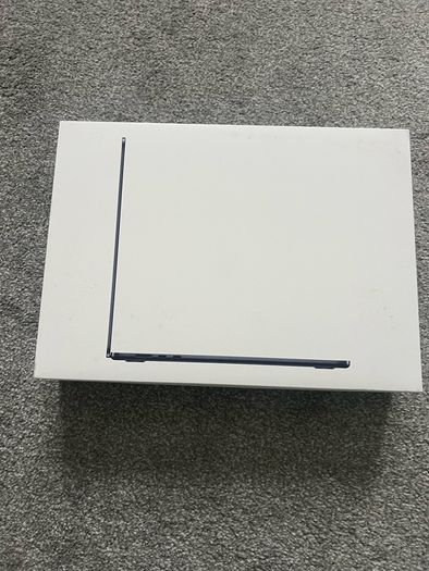 Apple MacBook Air  boxes