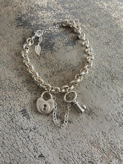 Silver Plated Lock and Key Bracelet