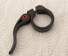Katana Saddle Clamp QR 34.9 mm (black/red)
