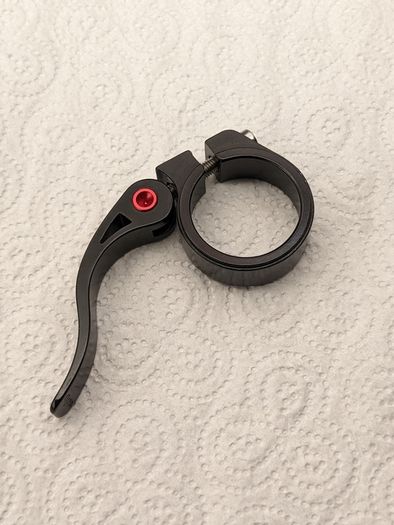 Katana Saddle Clamp QR 34.9 mm (black/red)