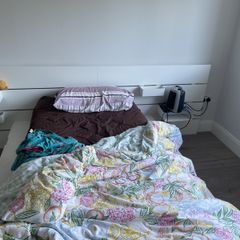 Double Bed Frame 140x200 cm
