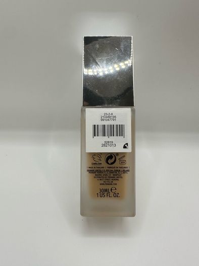 Brand New Illuminating Foundation