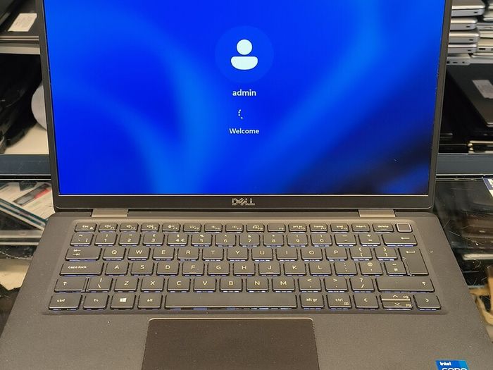Dell Latitude 7320 - 13.3" Full HD Core i7-1185G7 (11th Gen) 16GB RAM 500GB SSD  Windows 11 Pro