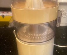 Vintage 70's/80's Sunbeam Electric Juicer PWO