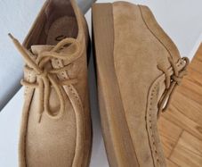Clarks Wallabees