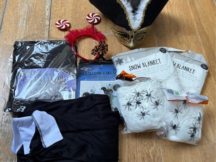 Halloween & Party Items Job Lot