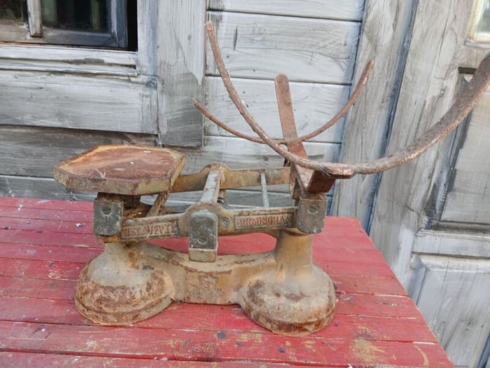 Antique Cast Iron Weight Scale W. & T. AVERY Birmingham
