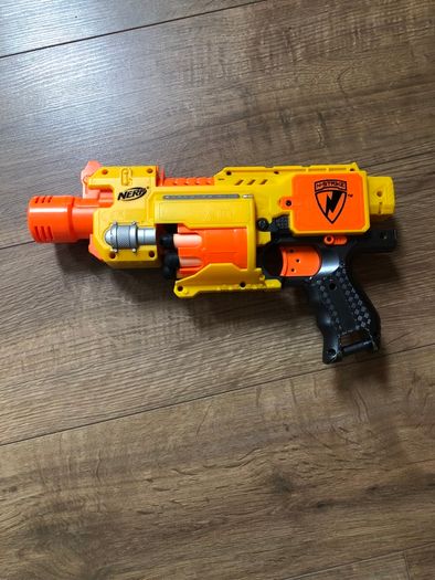 Nerf gun