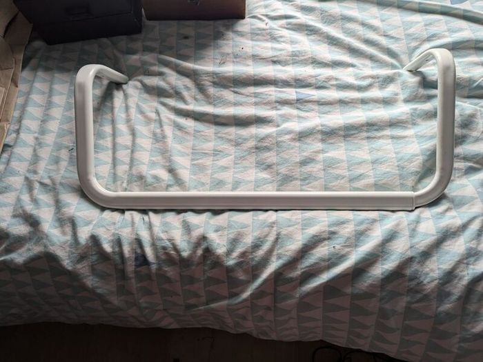 wall rail
