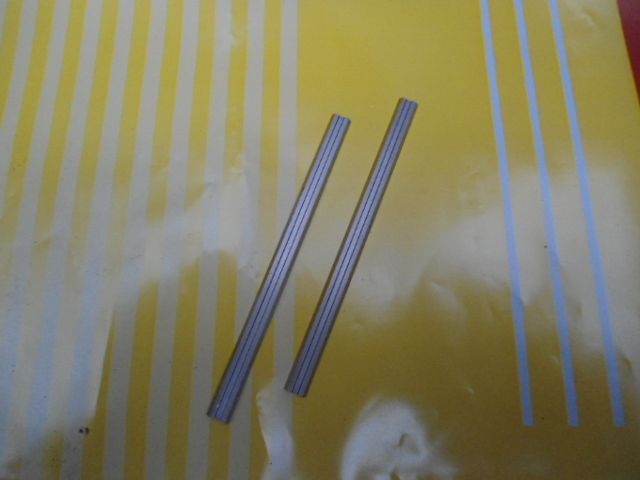 DeWalt planer blades 82mm FREE POST