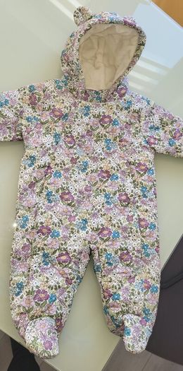 Snow suit