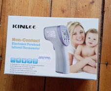 Non contact electronic forehead thermometer