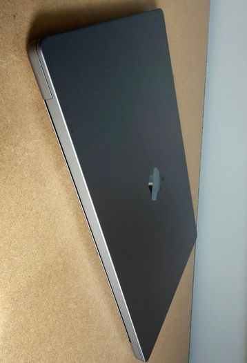 Apple Macbook Pro 16" (2021) M1 Pro / 16gb / 1tb Ssd / 86% Bh