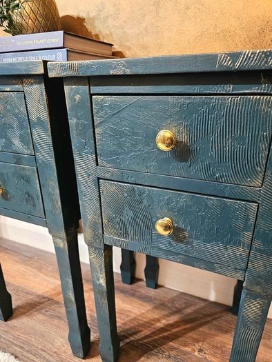 Bedside lockers