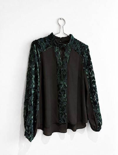 Pre Owned Coast Green Velvet Burnout Blouse with Sheer Sleeves