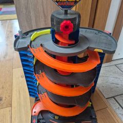 Hot Wheels City Mega Garage Playset