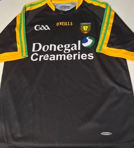 Donegal GAA O'Neills Gaelic Football Jersey (Adult Small) FREE POST