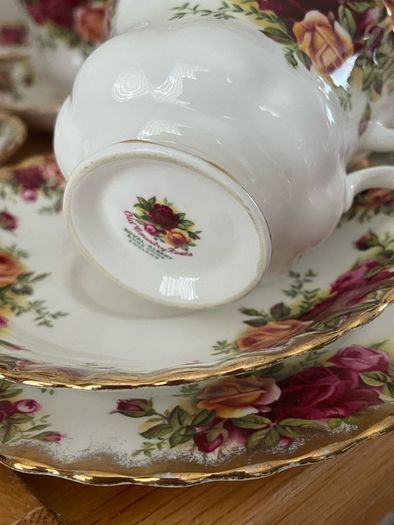 Royal Albert "Old Country Roses" tea trio