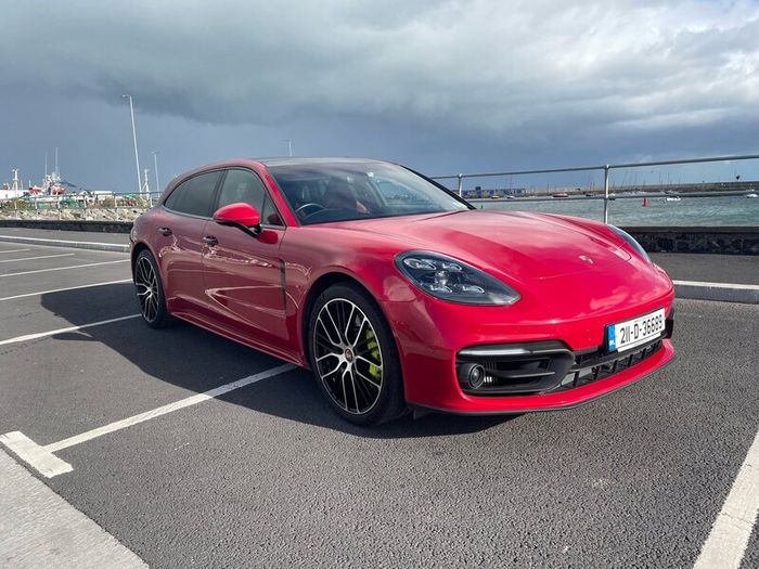Porsche Panamera 4S E-Hybrid Sport Tourismo