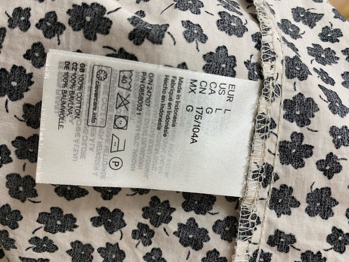 floral blouse