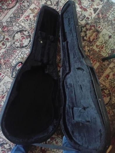 Guitar case