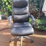 leather office chair Image 3