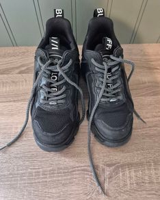 Buffalo shoes